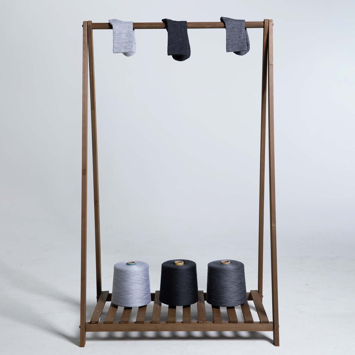 Merino Wool Socks Men, Moisture Wicking Socks Men 3 Pairs, Casual Athletic Crew Socks