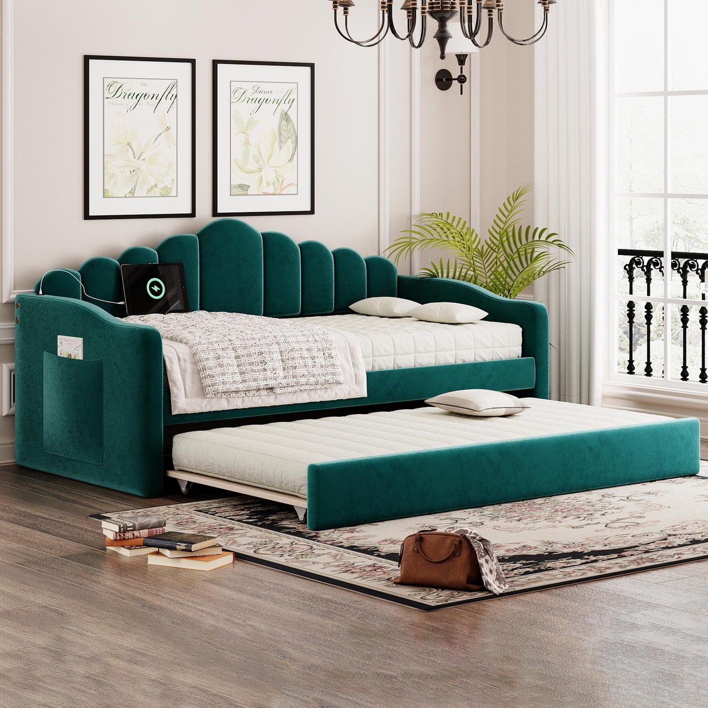 Twin size Upholstered Daybed with Trundle ,Velvet Sofabed with USB Charging Ports,No Box-spring Needed,Green