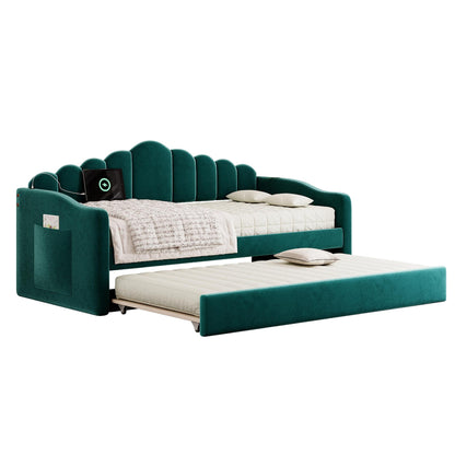 Twin size Upholstered Daybed with Trundle ,Velvet Sofabed with USB Charging Ports,No Box-spring Needed,Green