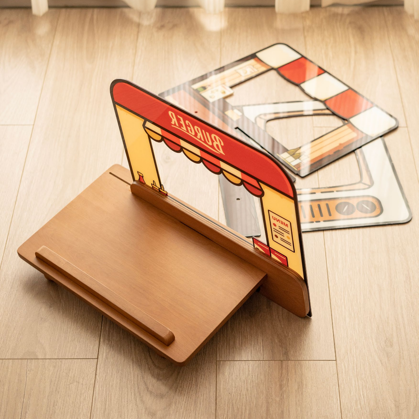 PurrMello LIVE Pet Bowl Stand – Retro TV Design